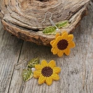MODCLOTH FABRIC SUNFLOWER EARRINGS
